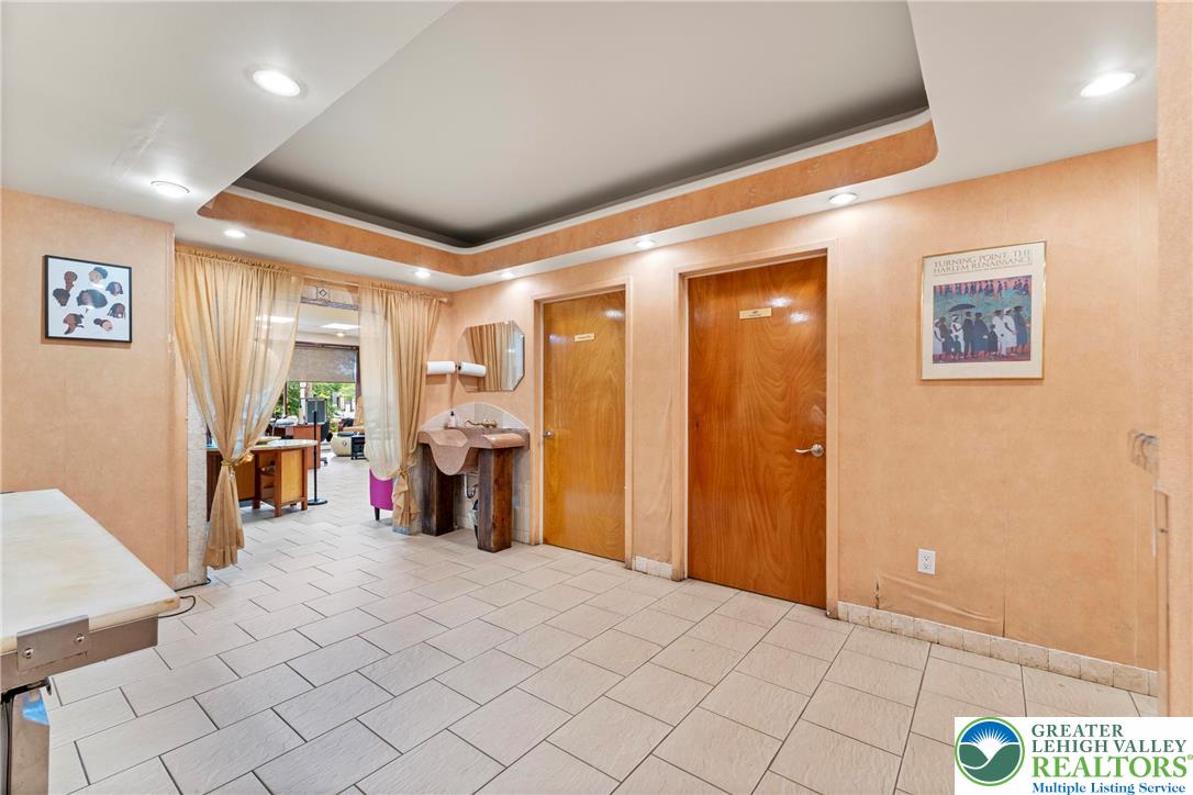 Catasauqua Boro, Pennsylvania 18032, United States, 6 Bedrooms Bedrooms, ,5 BathroomsBathrooms,Residential,Active,197526