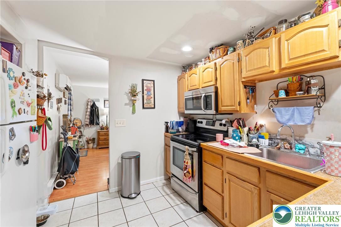 Catasauqua Boro, Pennsylvania 18032, United States, 6 Bedrooms Bedrooms, ,5 BathroomsBathrooms,Residential,Active,197526