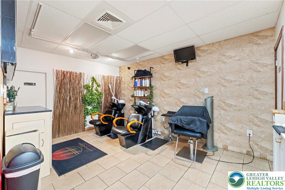 Catasauqua Boro, Pennsylvania 18032, United States, 6 Bedrooms Bedrooms, ,5 BathroomsBathrooms,Residential,Active,197526