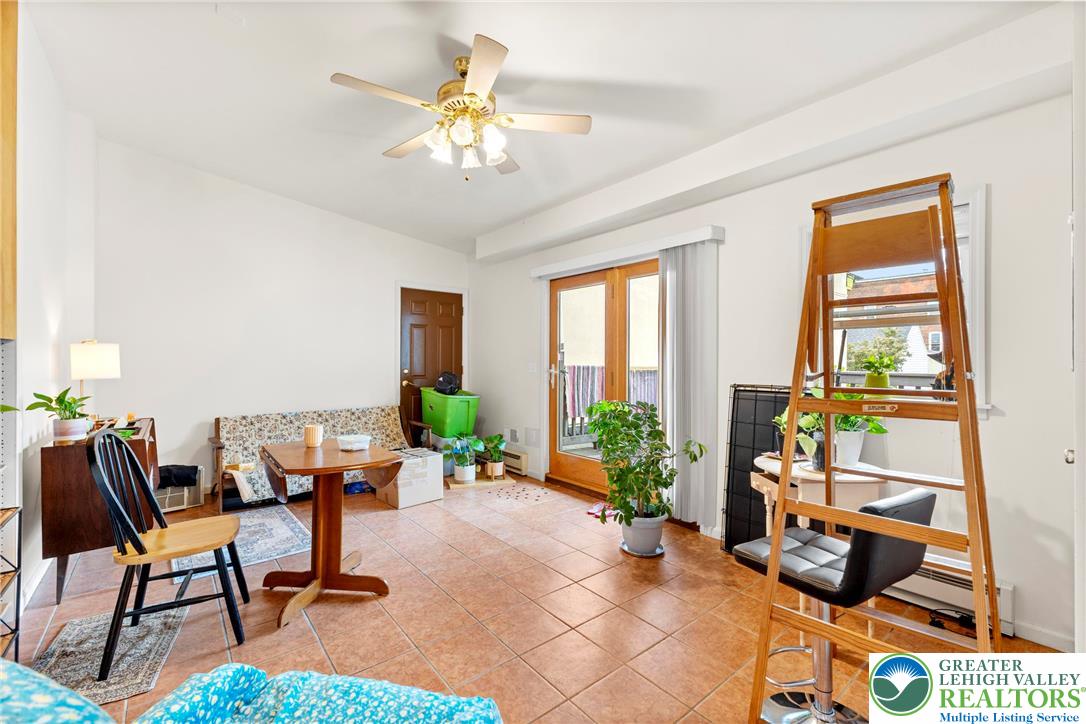 Catasauqua Boro, Pennsylvania 18032, United States, 6 Bedrooms Bedrooms, ,5 BathroomsBathrooms,Residential,Active,197526