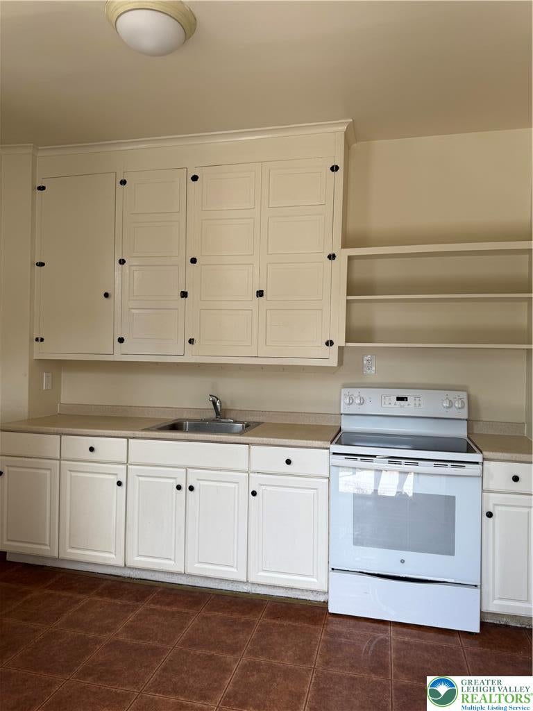 1149 W Turner 1st Floor