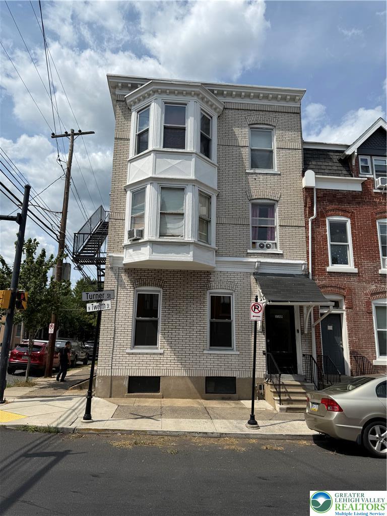 1149 W Turner 1st Floor
