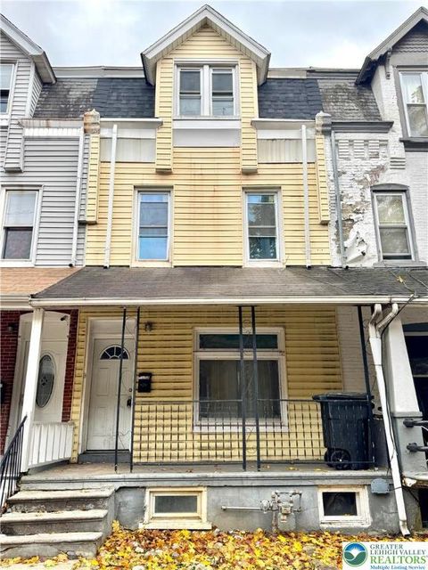 Photo of 424 W Liberty Street, Allentown, PA 18102 (MLS # 767861)