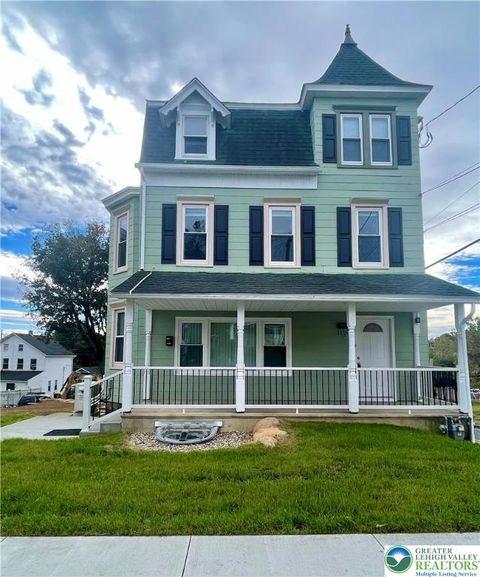 Photo of 1124 2nd Street #1A, Catasauqua, PA 18032 (MLS # 766689) Photo of 1124 2nd Street #1A, Catasauqua, PA 18032 (MLS # 766689)