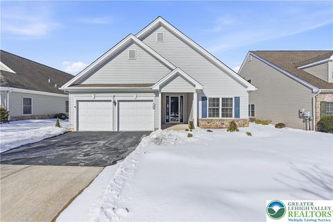 18 Devonshire Drive Easton PA 18045