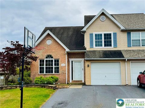 Photo of 2274 Briarwood Drive, Whitehall, PA 18037 (MLS # 767090) Photo of 2274 Briarwood Drive, Whitehall, PA 18037 (MLS # 767090)