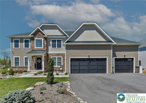 Photo of 2595 Stonewall Drive, Upper Saucon Twp, PA 18034 (MLS # 775946)