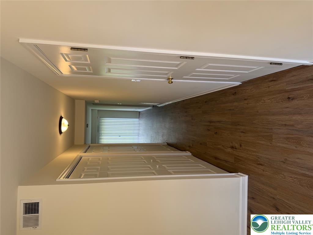 7280 Adams 5