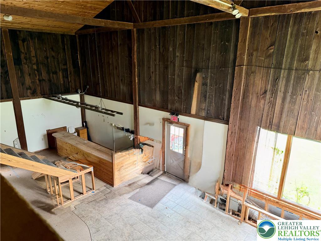 981 Riverview Drive