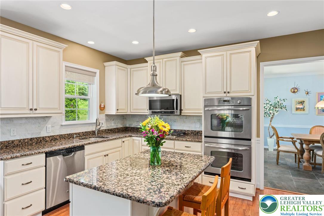 Upper Milford Twp, Pennsylvania 18092, United States, 4 Bedrooms Bedrooms, ,3 BathroomsBathrooms,Residential,Active,175264