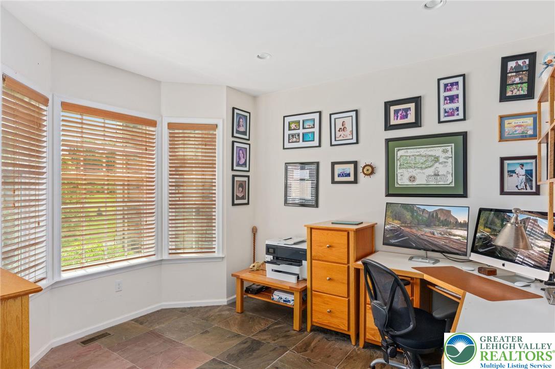 Upper Milford Twp, Pennsylvania 18092, United States, 4 Bedrooms Bedrooms, ,3 BathroomsBathrooms,Residential,Active,175264