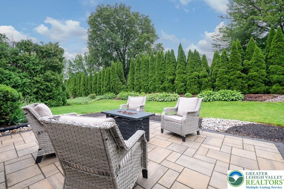 Allentown City, Pennsylvania 18104, United States, 3 Bedrooms Bedrooms, ,2 BathroomsBathrooms,Residential,Pending,154379