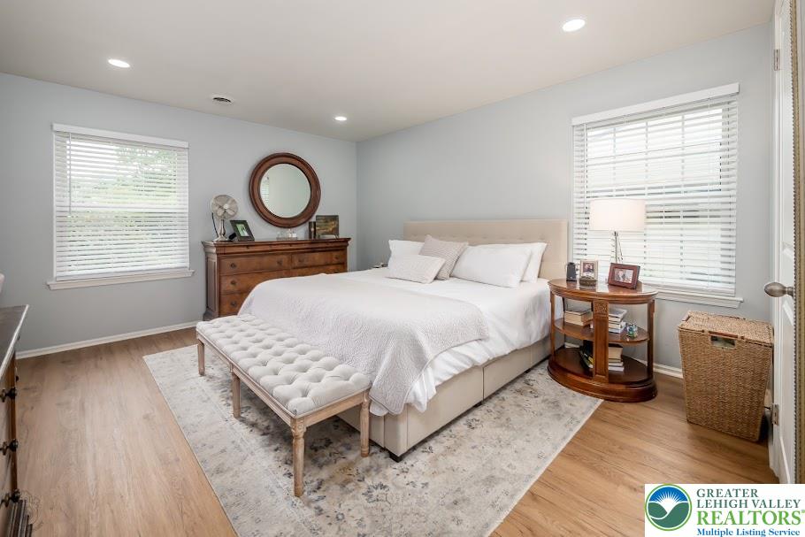 Allentown City, Pennsylvania 18104, United States, 3 Bedrooms Bedrooms, ,2 BathroomsBathrooms,Residential,Pending,154379