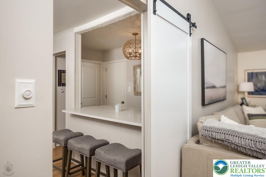 Allentown City, Pennsylvania 18104, United States, 3 Bedrooms Bedrooms, ,2 BathroomsBathrooms,Residential,Pending,154379