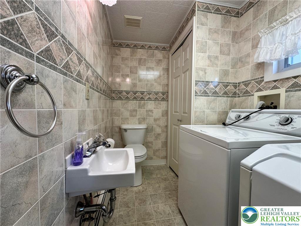 Northampton Boro, Pennsylvania 18067, United States, 2 Bedrooms Bedrooms, ,2 BathroomsBathrooms,Residential,Active,238806