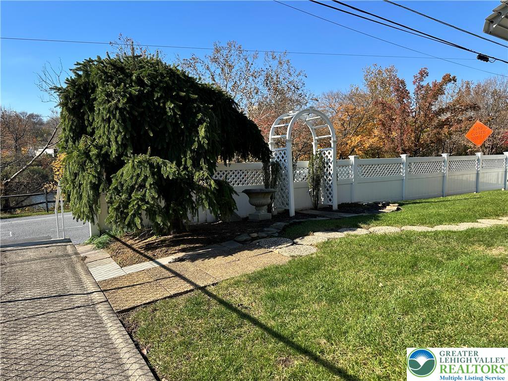 Northampton Boro, Pennsylvania 18067, United States, 2 Bedrooms Bedrooms, ,2 BathroomsBathrooms,Residential,Active,238806