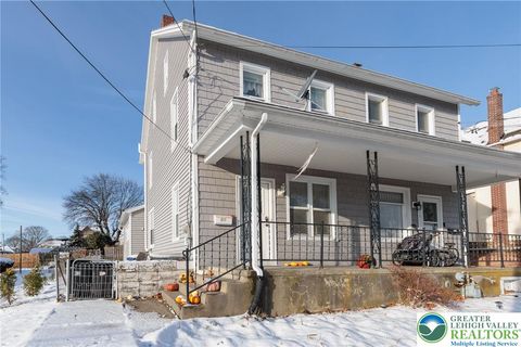 Photo of 211 Westbrook Avenue, Pen Argyl Boro, PA 18072 (MLS # 768971)