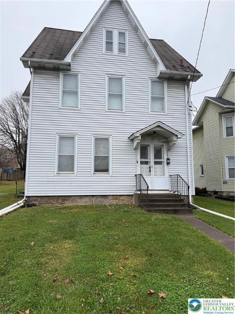 Photo of 170 Whitfield Street #Floor 2, Nazareth Boro, PA 18064 (MLS # 767385)