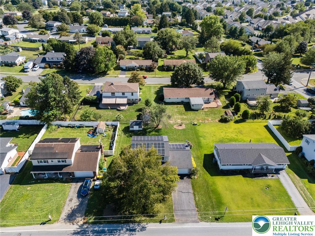 Lower Macungie Twp, Pennsylvania 18062, United States, 4 Bedrooms Bedrooms, ,3 BathroomsBathrooms,Residential,Active,222259