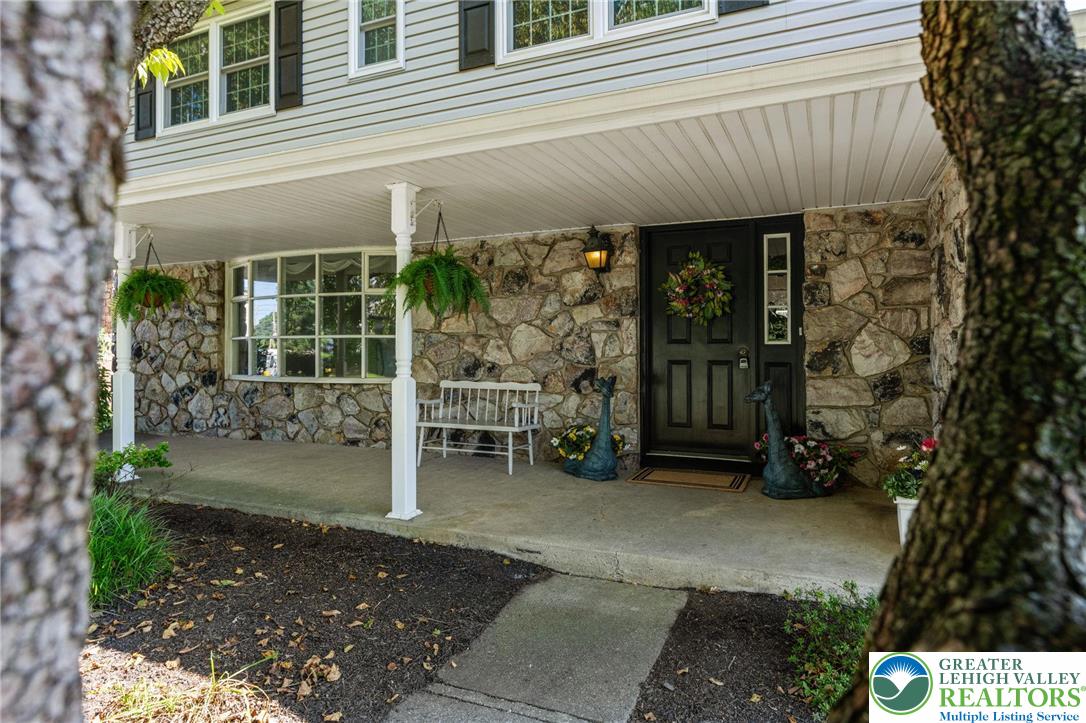 Lower Macungie Twp, Pennsylvania 18062, United States, 4 Bedrooms Bedrooms, ,3 BathroomsBathrooms,Residential,Active,222259