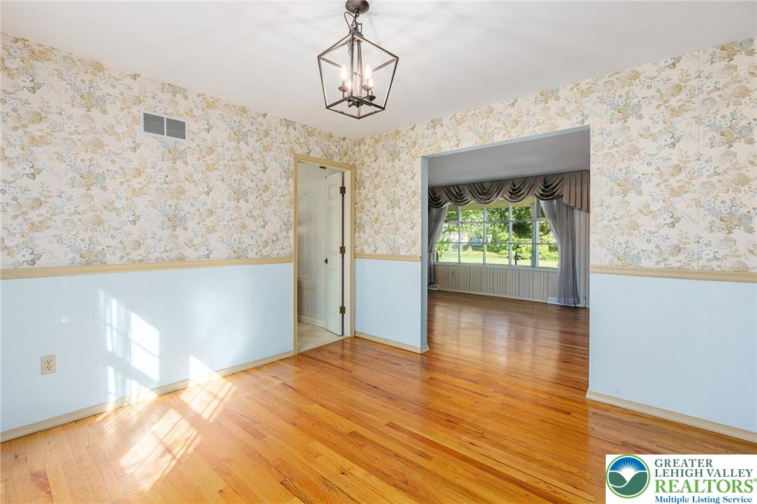 Lower Macungie Twp, Pennsylvania 18062, United States, 4 Bedrooms Bedrooms, ,3 BathroomsBathrooms,Residential,Active,222259