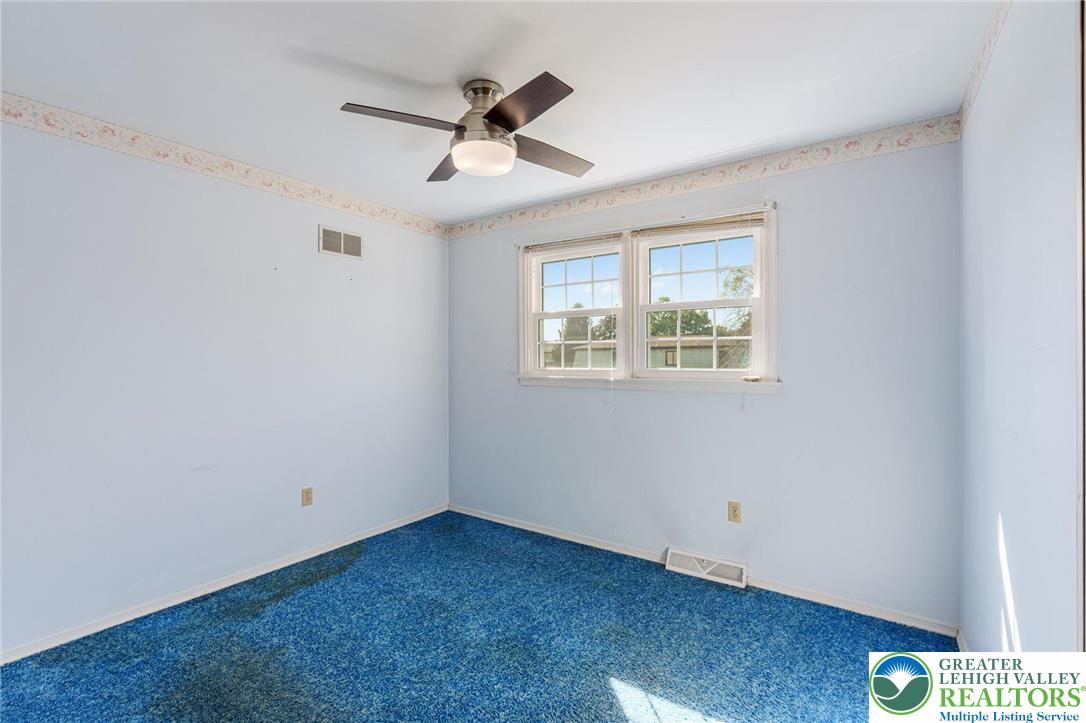 Lower Macungie Twp, Pennsylvania 18062, United States, 4 Bedrooms Bedrooms, ,3 BathroomsBathrooms,Residential,Active,222259