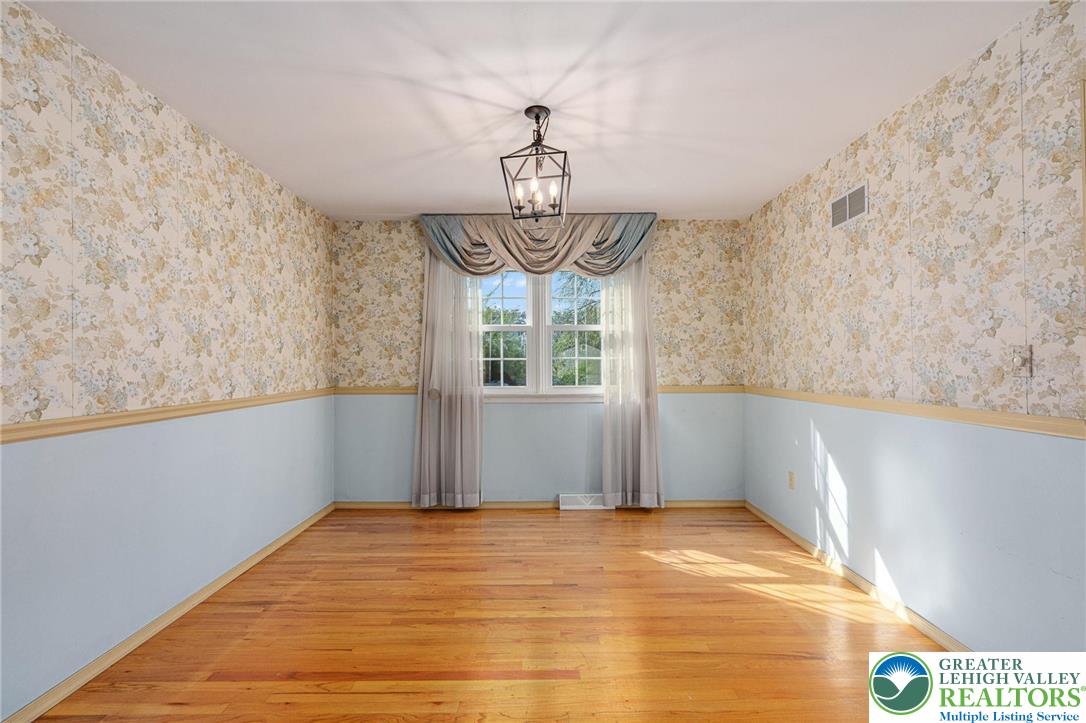 Lower Macungie Twp, Pennsylvania 18062, United States, 4 Bedrooms Bedrooms, ,3 BathroomsBathrooms,Residential,Active,222259