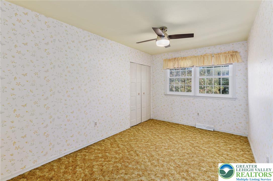 Lower Macungie Twp, Pennsylvania 18062, United States, 4 Bedrooms Bedrooms, ,3 BathroomsBathrooms,Residential,Active,222259