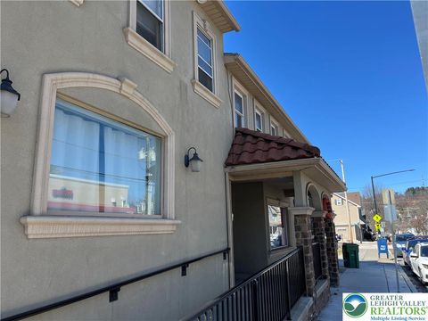 Photo of 220 Cattell St #4, Easton, PA 18042 (MLS # 772784)