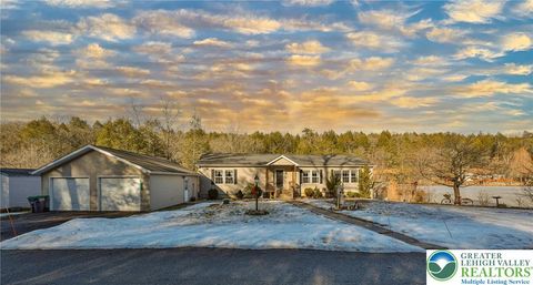 Photo of 1242 Blue Mountain Circle #Lot 29, Ross Twp, PA 18353 (MLS # 770230)