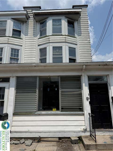 Townhouse For Sale - 41 Ridge Street<br/> Lansford, PA 18232