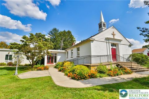 Photo of 331 Constitution Avenue, Hellertown Boro, PA 18055 (MLS # 764575) Photo of 331 Constitution Avenue, Hellertown Boro, PA 18055 (MLS # 764575)