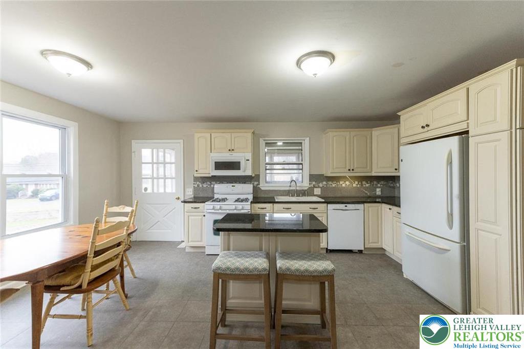 3941 Freemansburg Avenue