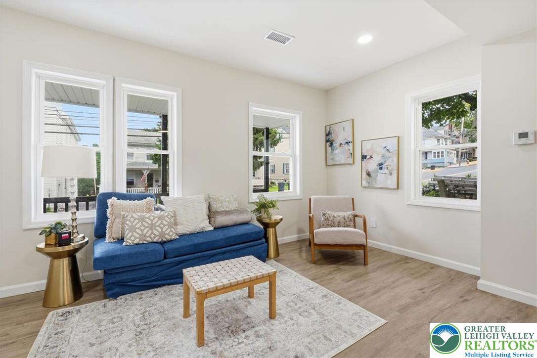 133 W Central Avenue