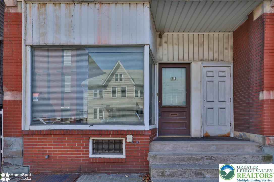 512 E 4th Street