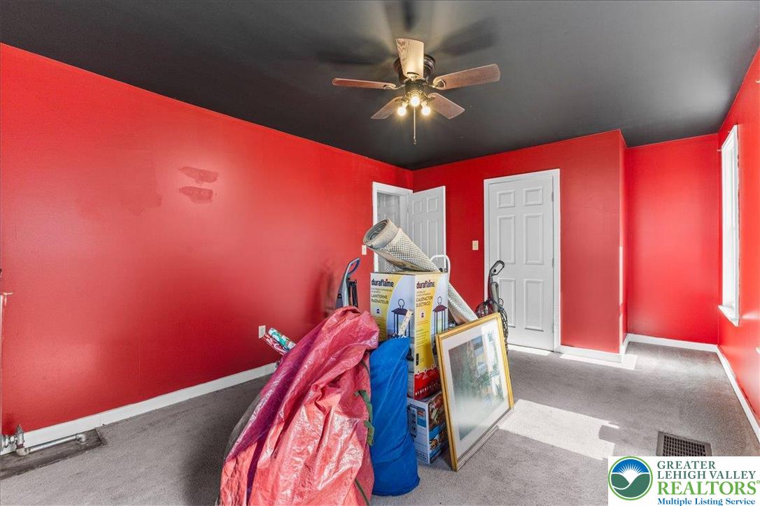 Lehighton Boro, Pennsylvania 18235, United States, 4 Bedrooms Bedrooms, ,2 BathroomsBathrooms,Residential,Active,222914