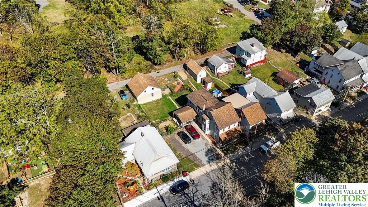 Lehighton Boro, Pennsylvania 18235, United States, 4 Bedrooms Bedrooms, ,2 BathroomsBathrooms,Residential,Active,222914