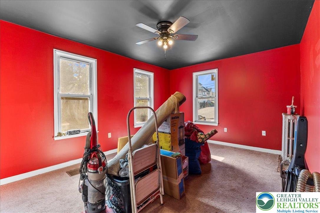 Lehighton Boro, Pennsylvania 18235, United States, 4 Bedrooms Bedrooms, ,2 BathroomsBathrooms,Residential,Active,222914