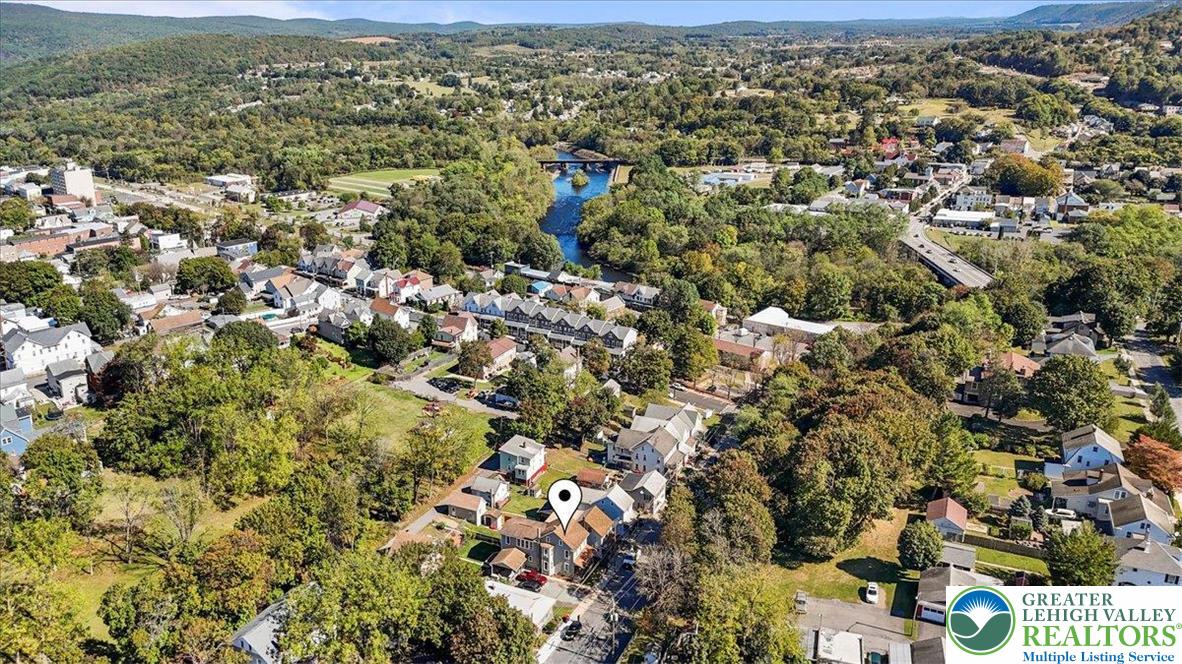Lehighton Boro, Pennsylvania 18235, United States, 4 Bedrooms Bedrooms, ,2 BathroomsBathrooms,Residential,Active,222914
