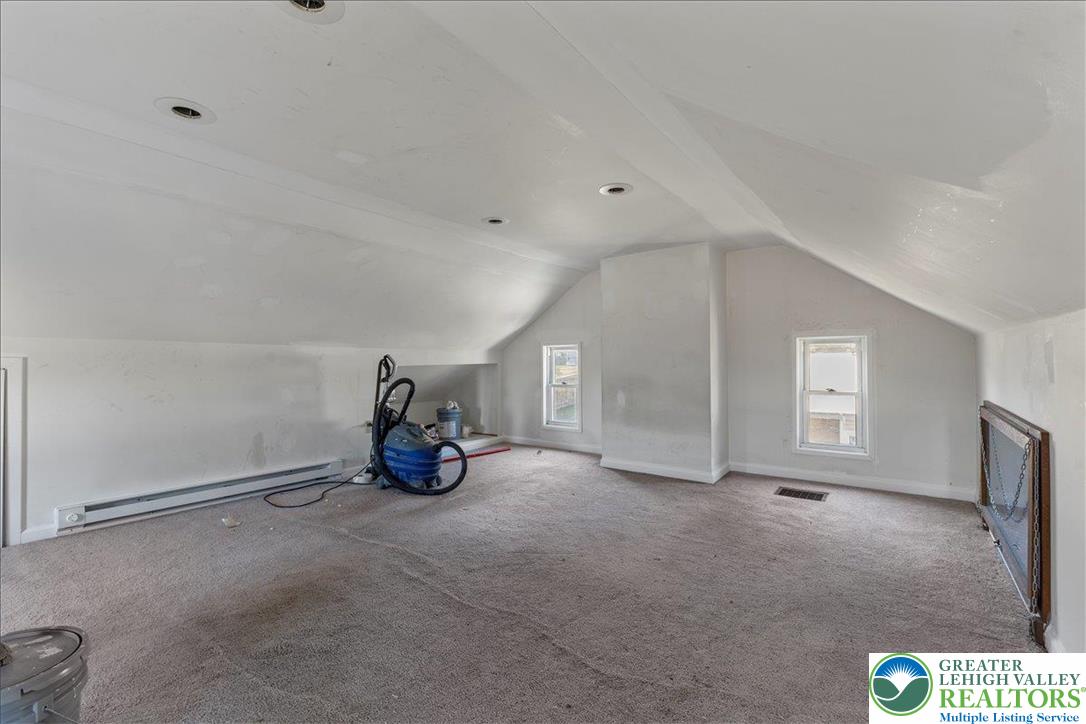 Lehighton Boro, Pennsylvania 18235, United States, 4 Bedrooms Bedrooms, ,2 BathroomsBathrooms,Residential,Active,222914