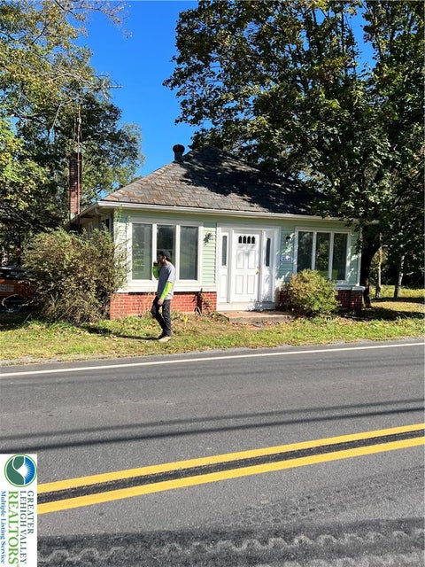 Homes For Rent - 2145 Delaware Drive<br/> Easton, PA 18042
