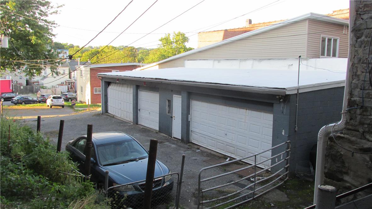 679 Northampton Street