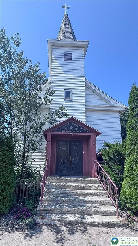 Photo of 608 McKinley St, Hazle Twp, PA 18201 (MLS # 773976)