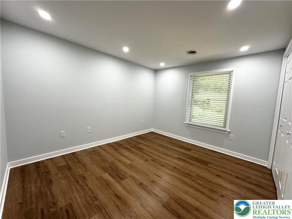 South Whitehall Twp, Pennsylvania 18103, United States, 2 Bedrooms Bedrooms, ,1 BathroomBathrooms,Residential,Active,213430