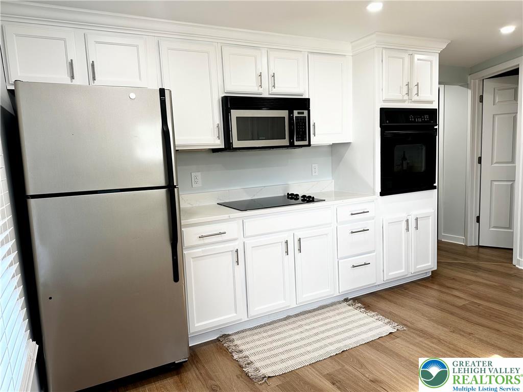 South Whitehall Twp, Pennsylvania 18103, United States, 2 Bedrooms Bedrooms, ,1 BathroomBathrooms,Residential,Active,213430