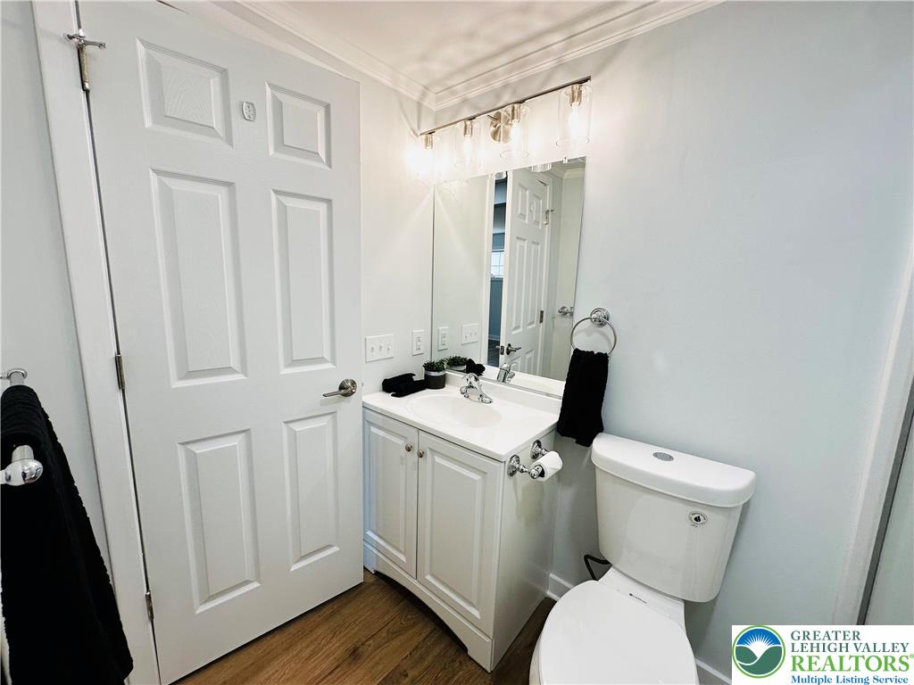 South Whitehall Twp, Pennsylvania 18103, United States, 2 Bedrooms Bedrooms, ,1 BathroomBathrooms,Residential,Active,213430