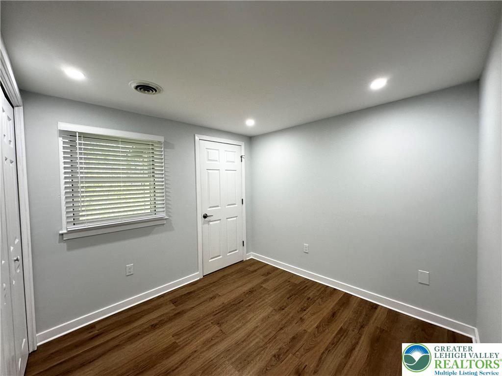 South Whitehall Twp, Pennsylvania 18103, United States, 2 Bedrooms Bedrooms, ,1 BathroomBathrooms,Residential,Active,213430