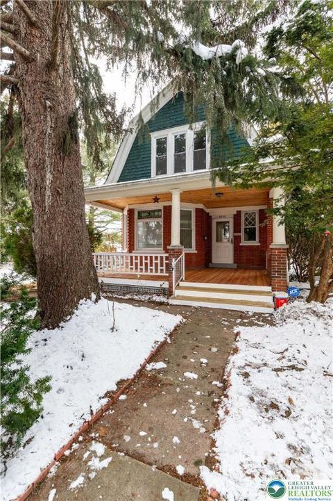 Homes For Sale - 2020 Whitehall Avenue<br/> Lehigh County, South Whitehall Twp, PA 18104