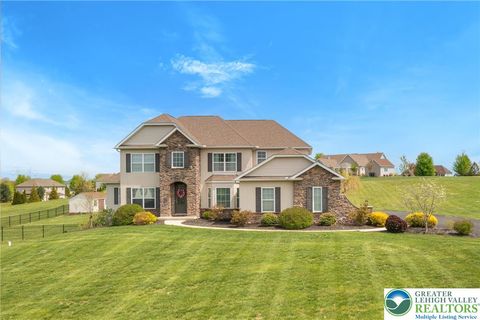Photo of 208 E Dell Road, Bushkill Twp, PA 18014 (MLS # 775442)