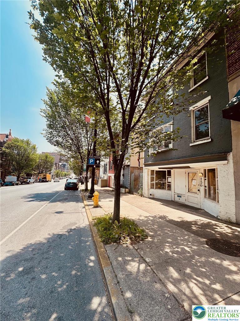 226 N 7 TH Street
